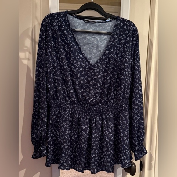 🌸 BloomChic Floral Blouse Bundle – Size 18/20 (Plus) 🌸 - Picture 2 of 5